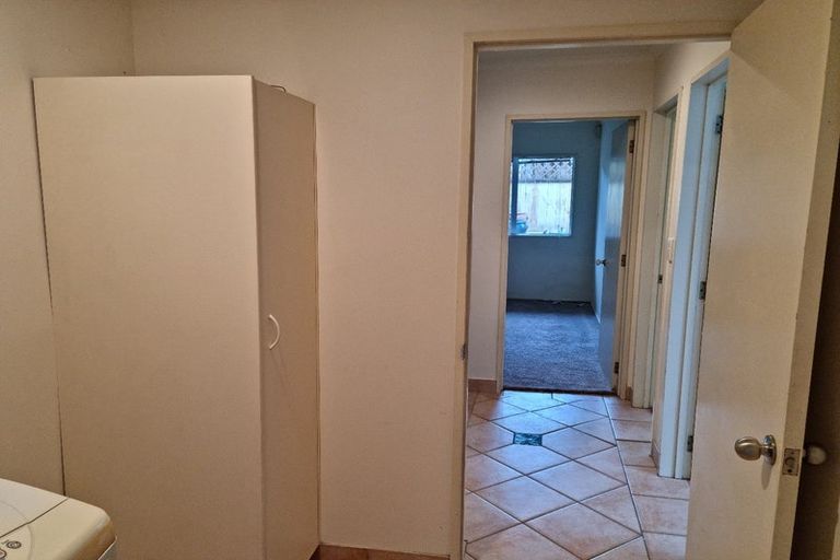 Photo of property in 2/837 Beach Road, Browns Bay, Auckland, 0630