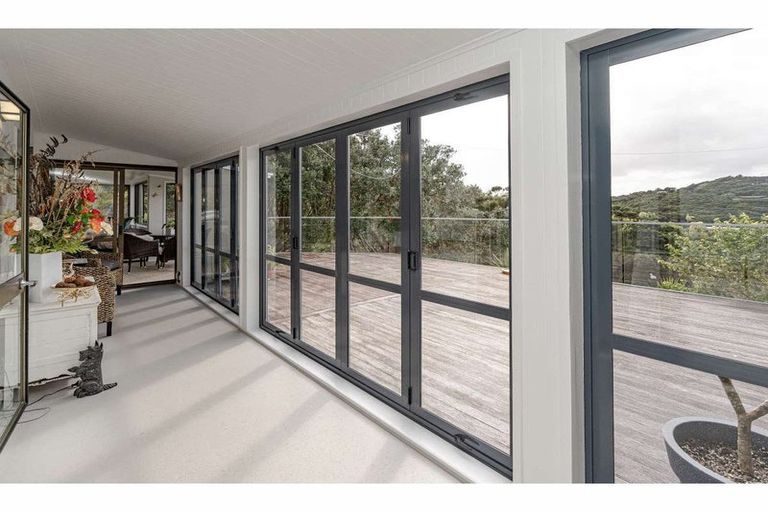Photo of property in 87 Doves Bay Road, Kerikeri, 0294
