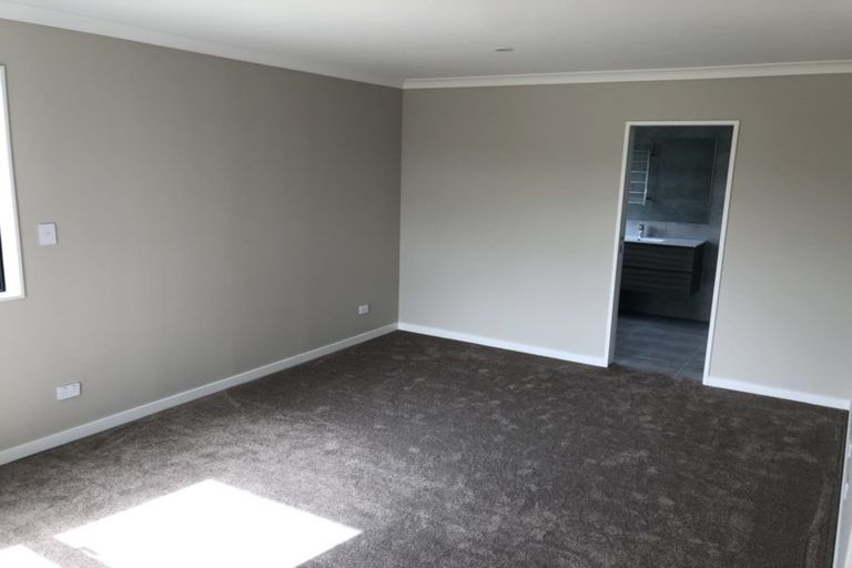 Photo of property in 63 Harvest Avenue, Orewa, 0931