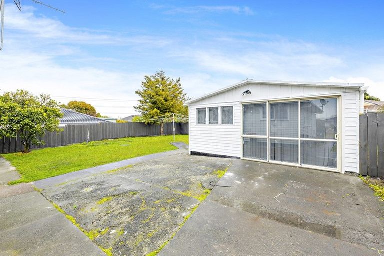 Photo of property in 11 Othello Drive, Clover Park, Auckland, 2023