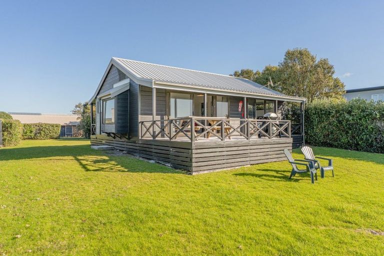 Photo of property in 114 Totara Place, Matarangi, Whitianga, 3592