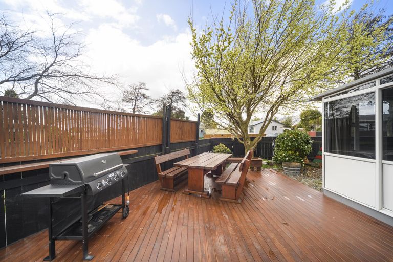 Photo of property in 14 Bendigo Street, Cloverlea, Palmerston North, 4412