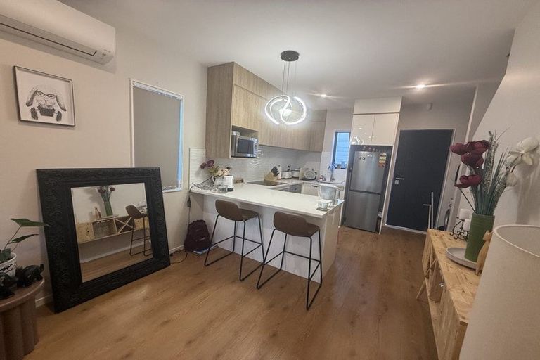Photo of property in 12/10 Newington Road, Henderson, Auckland, 0612
