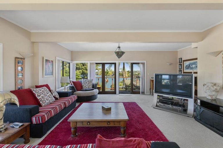 Photo of property in 13 Clifton Road, Browns Bay, Auckland, 0630