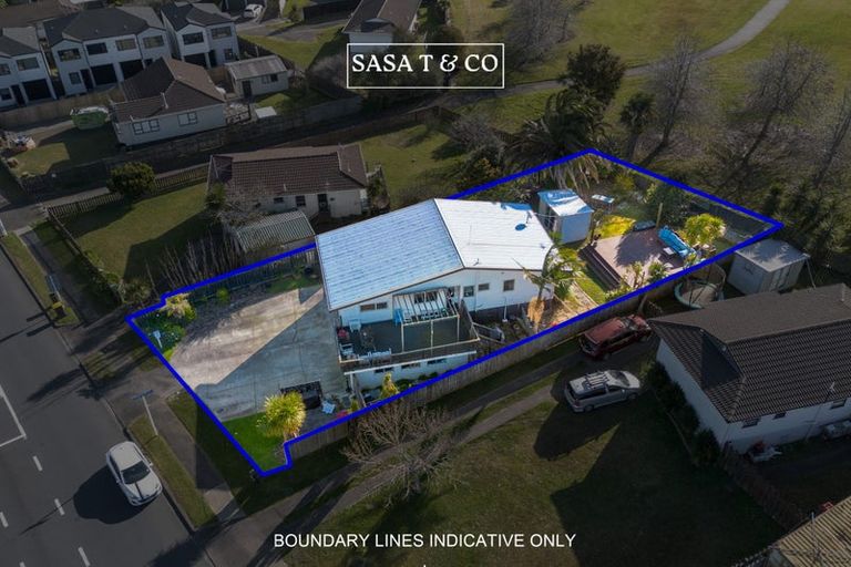 Photo of property in 185 Mahia Road, Wattle Downs, Auckland, 2103