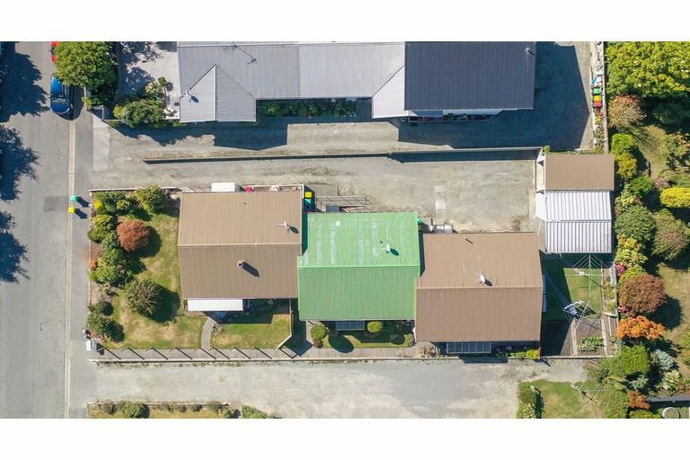 Photo of property in 2/16 Trafalgar Street, Maori Hill, Timaru, 7910