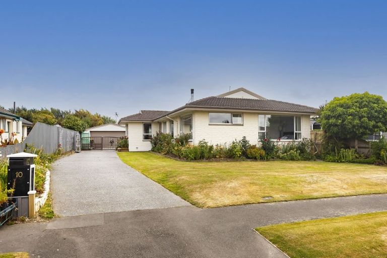 Photo of property in 10 Greenock Street, Redwood, Christchurch, 8051