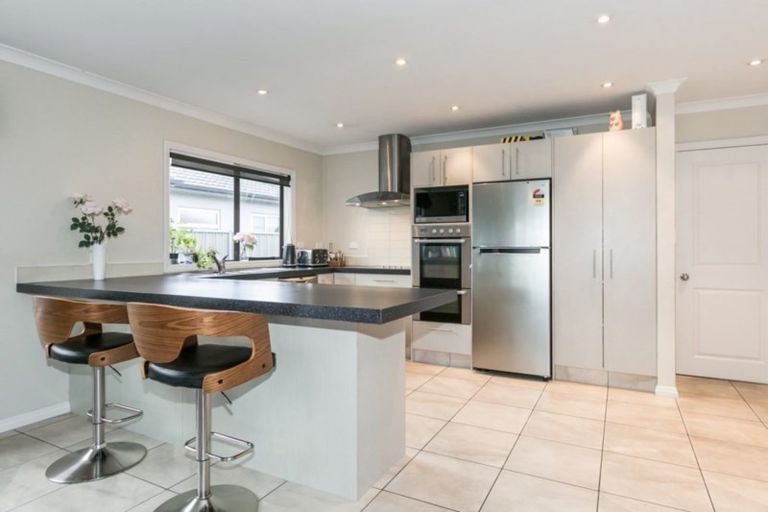 Photo of property in 8 Pania Place, Poraiti, Napier, 4112