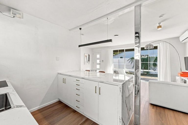 Photo of property in 1/12 Gibbon Street, Sydenham, Christchurch, 8023