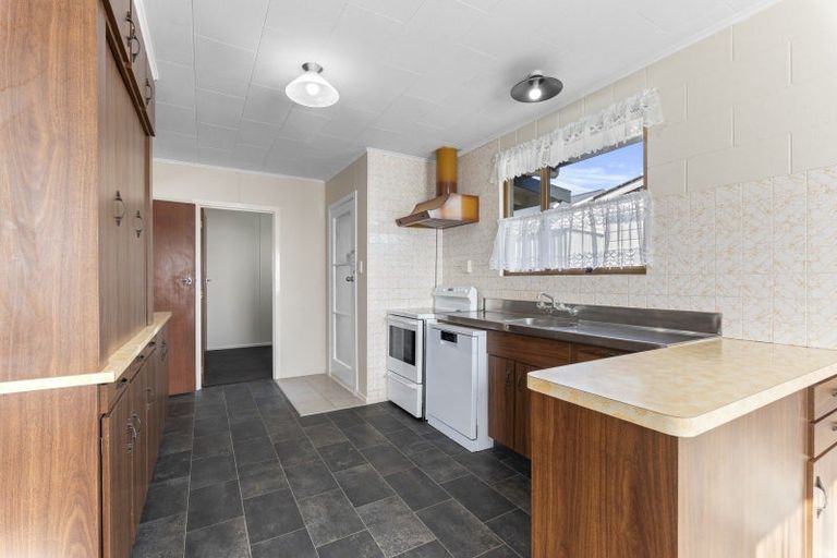 Photo of property in 10b Kauri Street, Inglewood, 4330