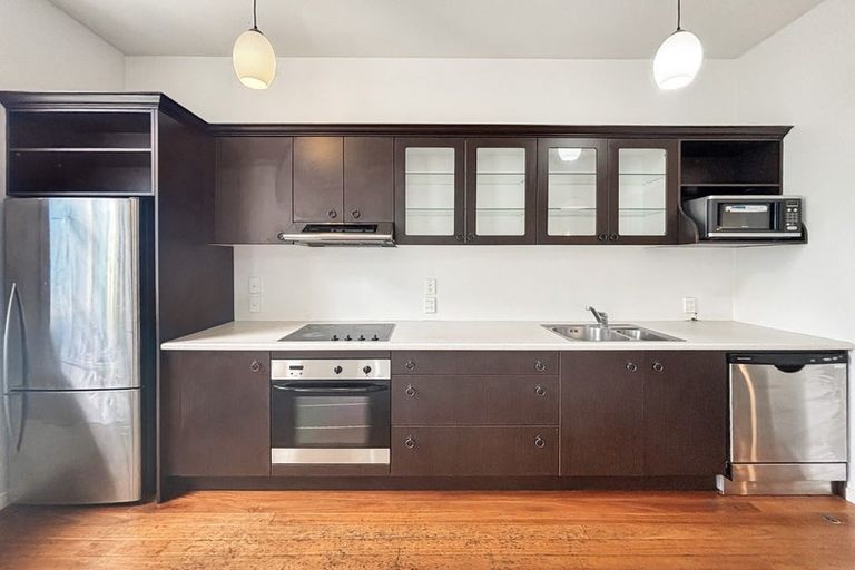 Photo of property in 207 Tasman Street, Mount Cook, Wellington, 6021