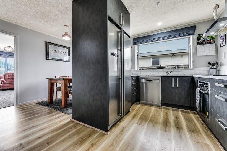 Photo of property in 12 Lansdowne Crescent, Glenview, Hamilton, 3206