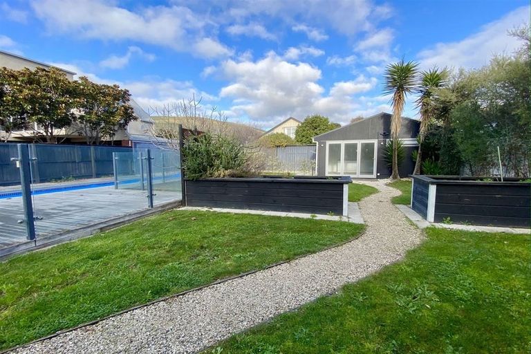 Photo of property in 100 Esplanade, Sumner, Christchurch, 8081