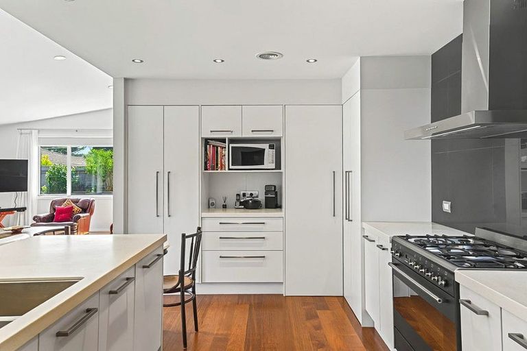 Photo of property in 77 Kotuku Drive, Paraparaumu Beach, Paraparaumu, 5032