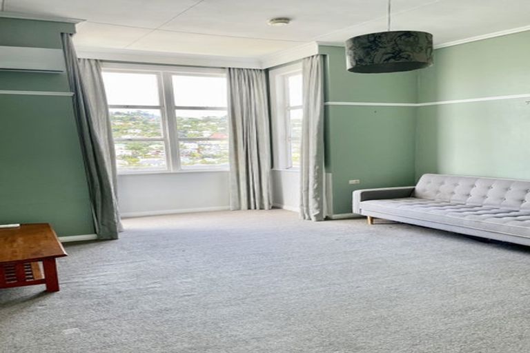 Photo of property in 39 Rhine Street, Island Bay, Wellington, 6023