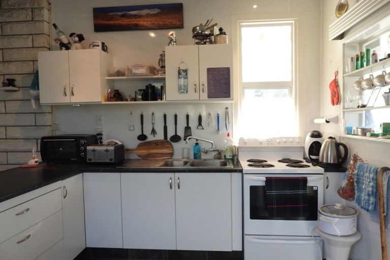 Photo of property in 60 Perth Street, South Hill, Oamaru, 9400