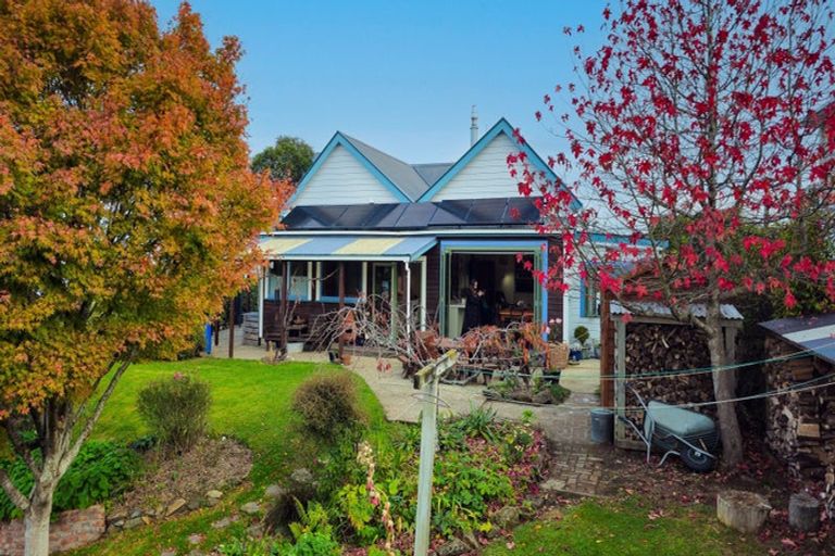 Photo of property in 172 Gladstone Road, Dalmore, Dunedin, 9010