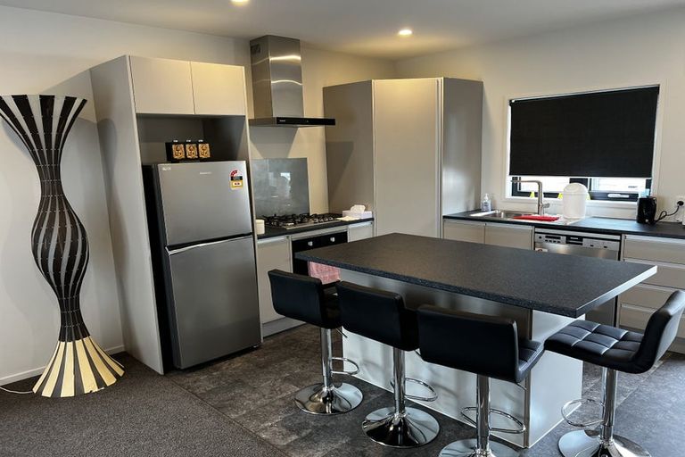 Photo of property in 12a Margaret Place, Milford, Auckland, 0620