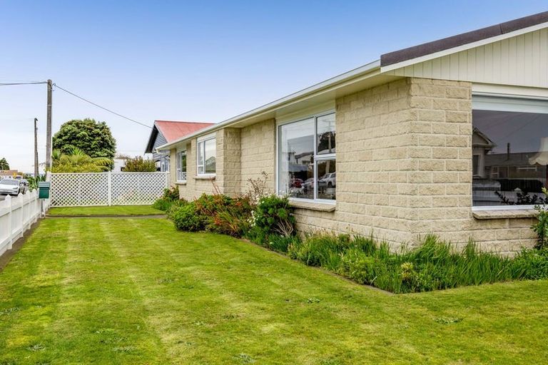 Photo of property in 11 Furlong Street, Hawera, 4610