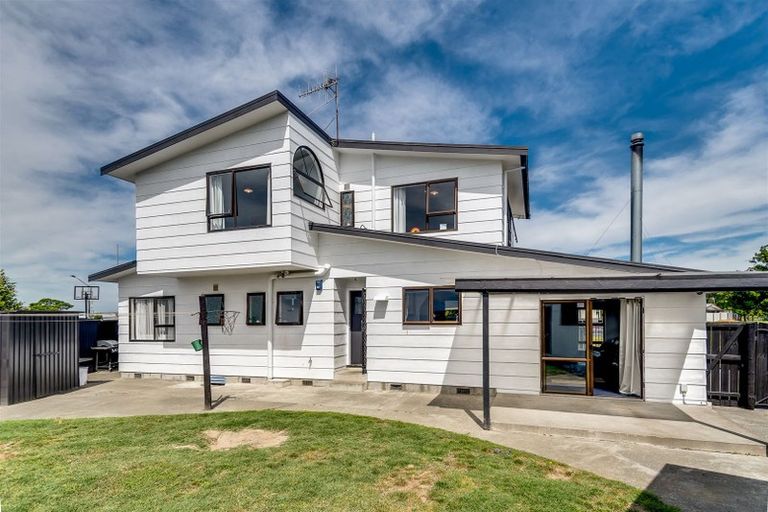Photo of property in 4 Clement Place, Greenmeadows, Napier, 4112