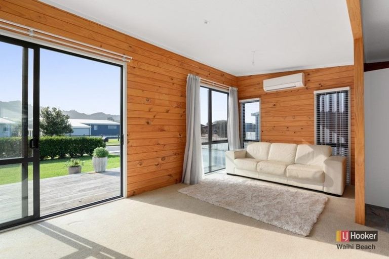 Photo of property in 27 Ocean Breeze Drive, Waihi Beach, 3611