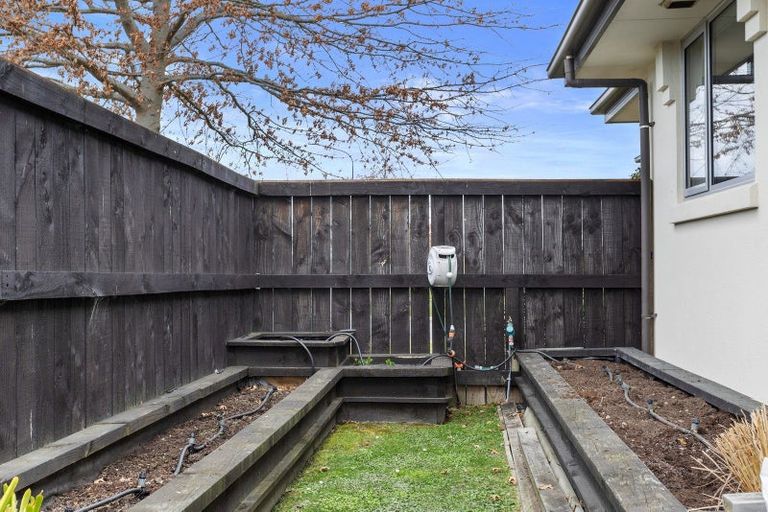 Photo of property in 2 Taiwhenua Street, Rangiora, 7400
