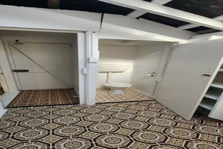 Photo of property in 2/46 Salisbury Road, Birkdale, Auckland, 0626