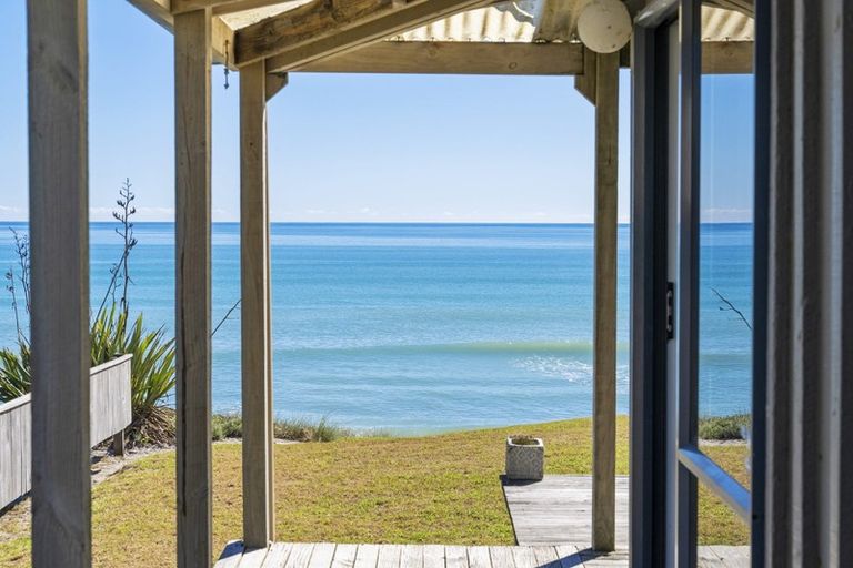 Photo of property in 147 Pukehina Parade, Pukehina, Te Puke, 3189