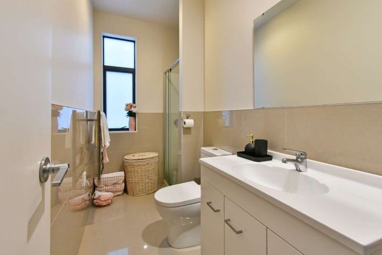 Photo of property in 69 Battalion Drive, Papakura, 2110