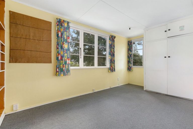 Photo of property in 49a Mungavin Avenue, Ranui, Porirua, 5024