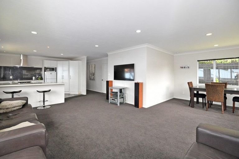 Photo of property in 3/840 Whangaparaoa Road, Manly, Whangaparaoa, 0930