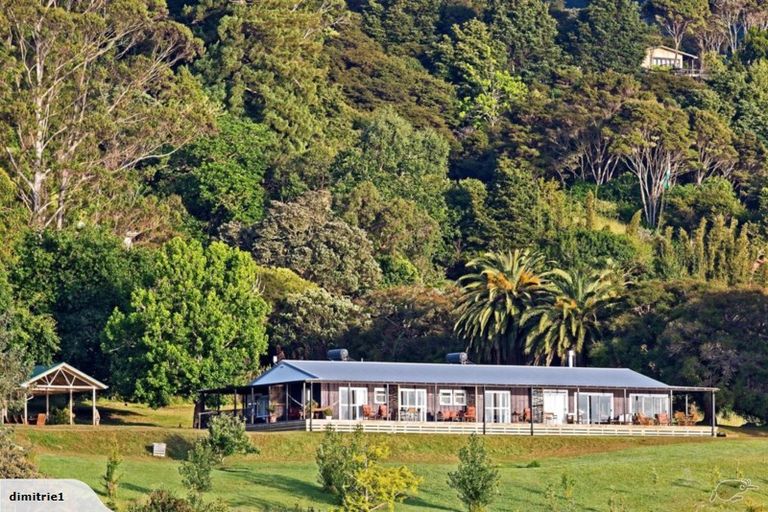 Photo of property in 6 Marriner Street, Kohukohu, 0491