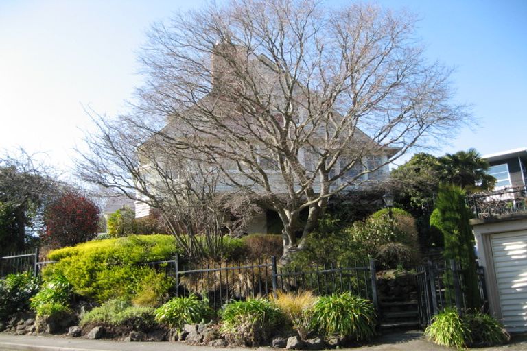 Photo of property in 1 Macmillan Avenue, Cashmere, Christchurch, 8022