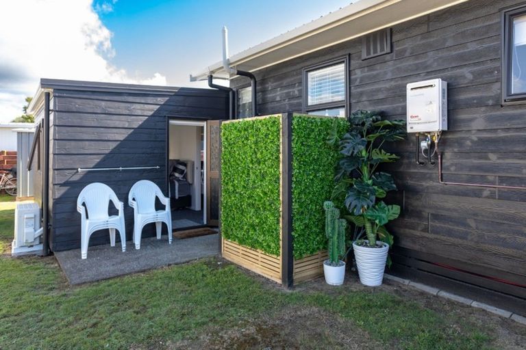 Photo of property in 105 Chartwell Avenue, Whangamata, 3620