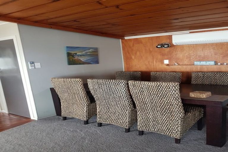 Photo of property in 7 Messenger Terrace, Oakura, 4314