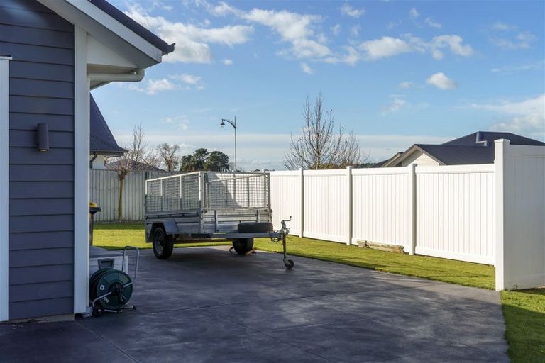 Photo of property in 2 Beachvale Drive, Kaiapoi, 7630