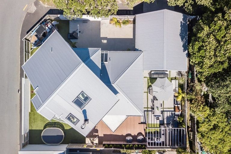 Photo of property in 75 Dundas Street, Seatoun, Wellington, 6022