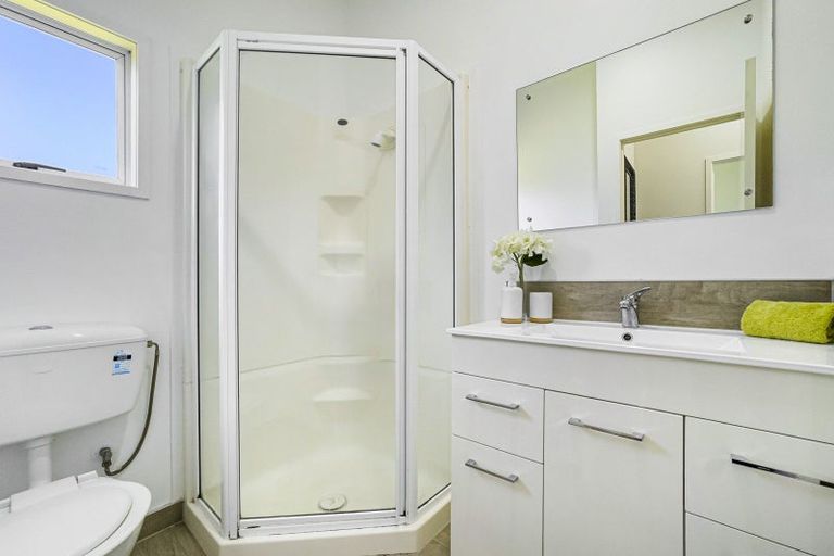 Photo of property in 91 Coronation Road, Mangere Bridge, Auckland, 2022