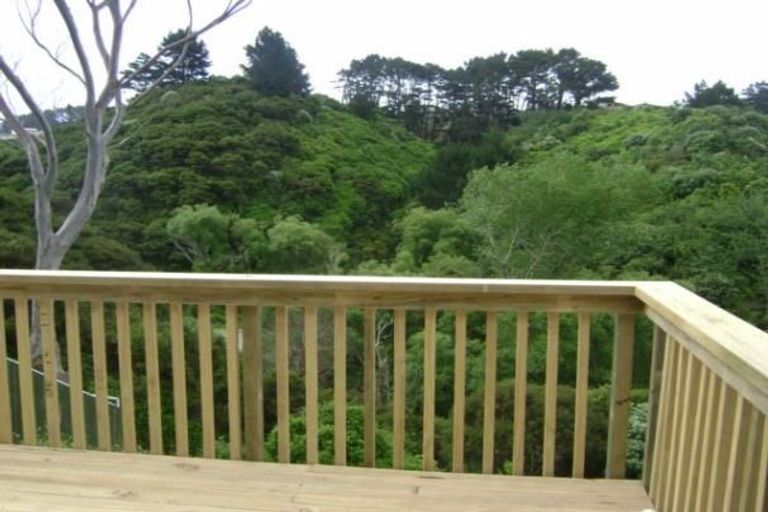 Photo of property in 28 Bellona Place, Cannons Creek, Porirua, 5024