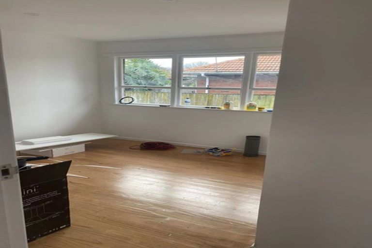 Photo of property in 42a Dale Crescent, Pakuranga, Auckland, 2010