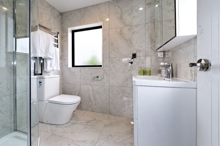 Photo of property in 421 West Coast Road, Glen Eden, Auckland, 0602