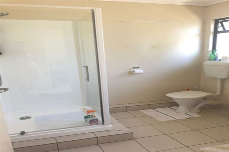 Photo of property in 1 Derwent Street, Morningside, Auckland, 1022