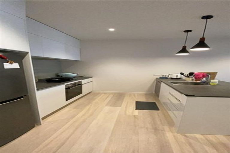 Photo of property in 17/6 Oswald Crescent, Paparangi, Wellington, 6037