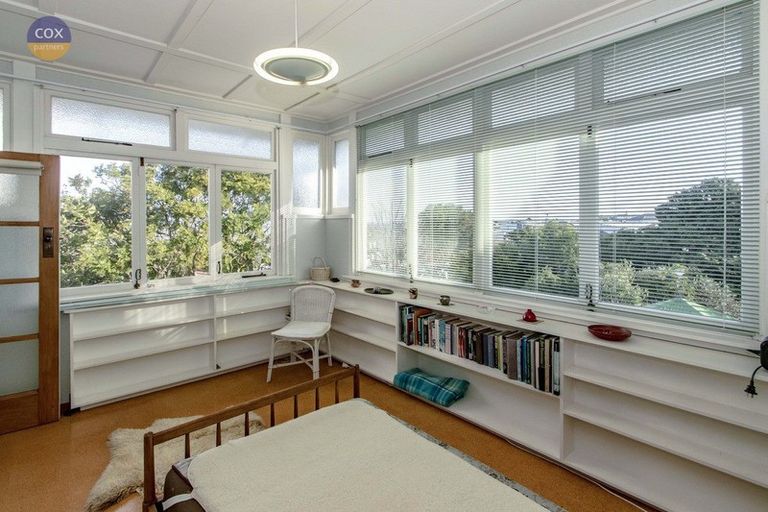 Photo of property in 2 Gladstone Road, Bluff Hill, Napier, 4110