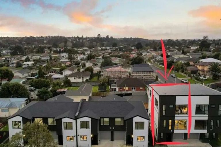 Photo of property in 166b Rathgar Road, Henderson, Auckland, 0610