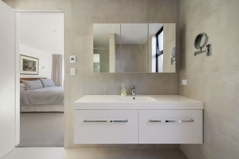 Photo of property in 90a Braid Road, St Andrews, Hamilton, 3200