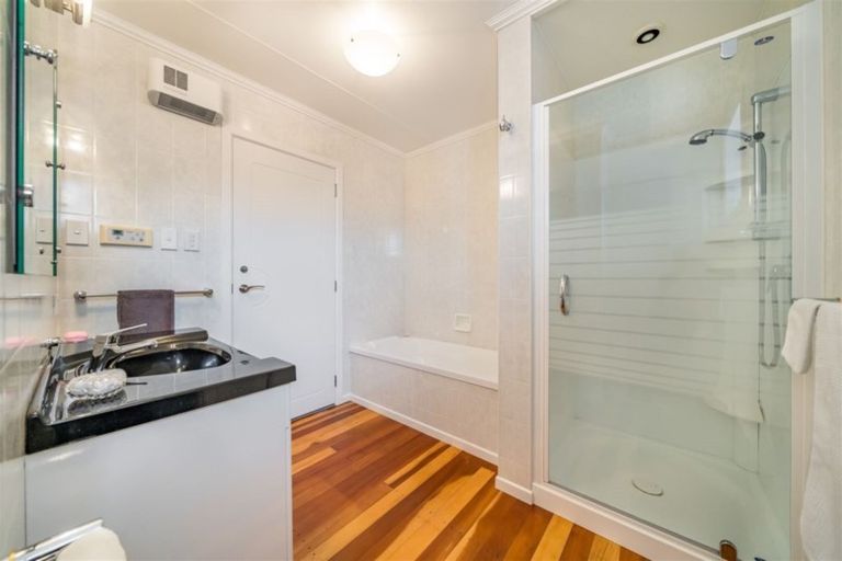 Photo of property in 4 Burns Grove, Trentham, Upper Hutt, 5018