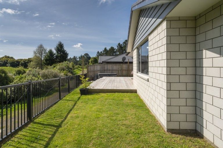 Photo of property in 17 Arohena Court, Ohauiti, Tauranga, 3112