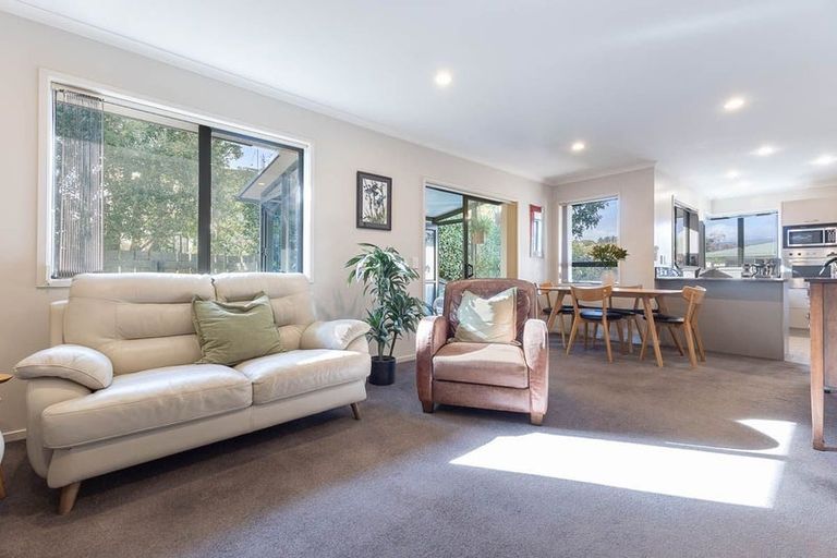 Photo of property in 1a Alexander Place, Otaki, 5512
