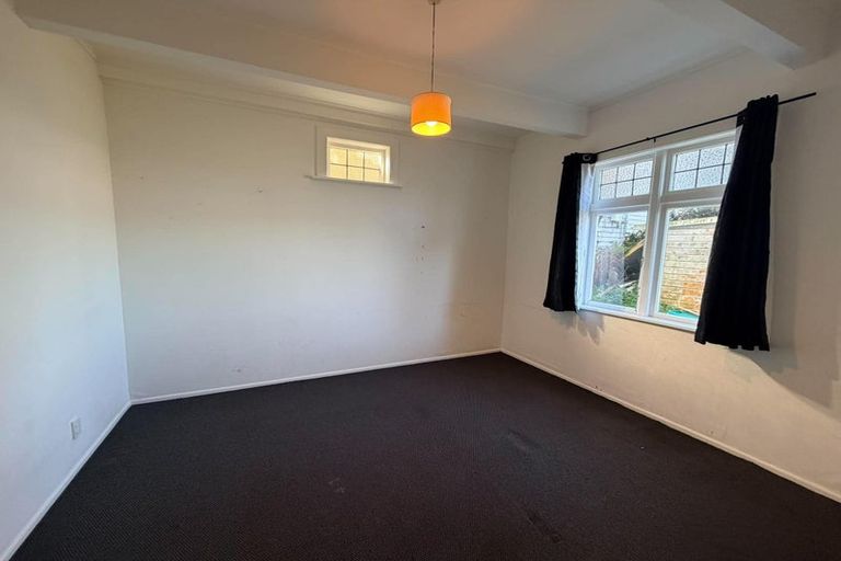 Photo of property in 69 Duncan Terrace, Kilbirnie, Wellington, 6022
